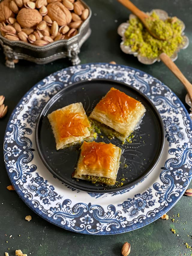 Locuri cu preparate turcești și baclavale delicioase