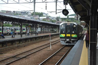 Când un tren întârziat schimbă tot itinerarul