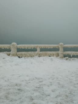 Lacul Bucura – cel mai spectaculos lac glaciar din România