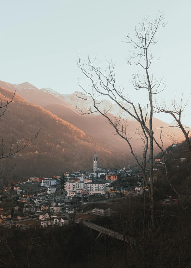 Explorând frumusețea orașelor medievale din Moldova