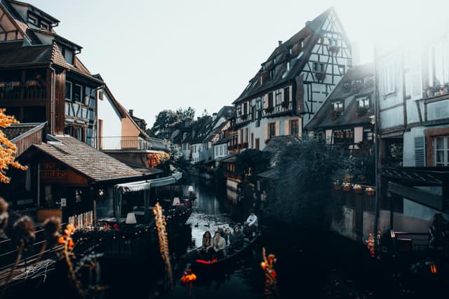 Colmar, Bruges & co: cele mai fermecătoare orașe mici din Europa