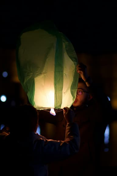 Ritualuri locale de seară – ce fac oamenii după lăsarea întunericului