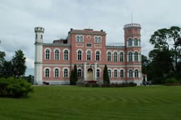 Pe urmele lui Enescu: vizită la vila din Sinaia