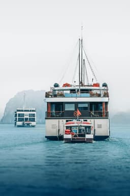Halong Bay – festival de stânci și tradiții vietnameze
