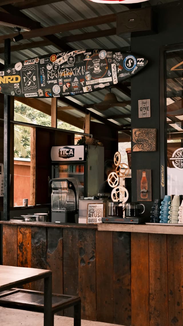 Brunch boem în Cluj: cafenele artizanale și atmosferă relaxată