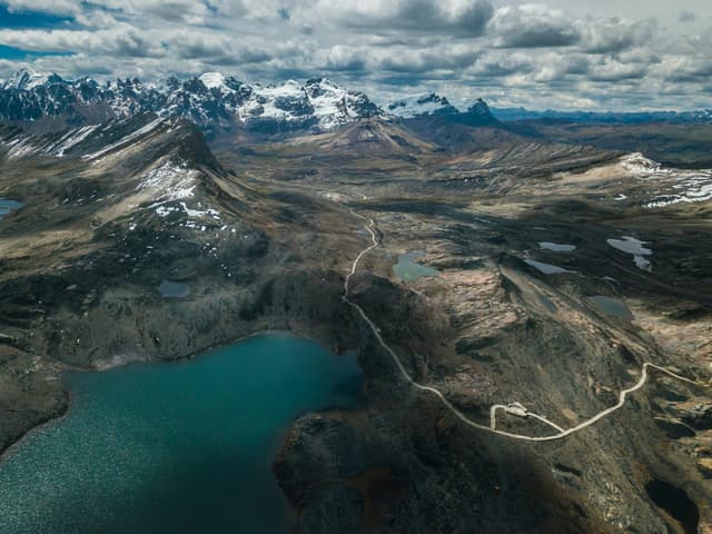 Top lacuri glaciare accesibile în Munții Retezat