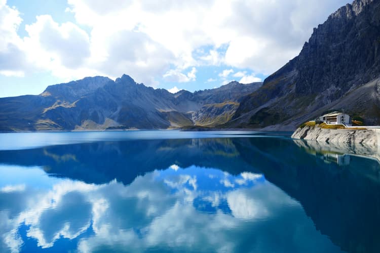 Lacul Sfânta Ana – Cum petreci o zi perfectă în natură