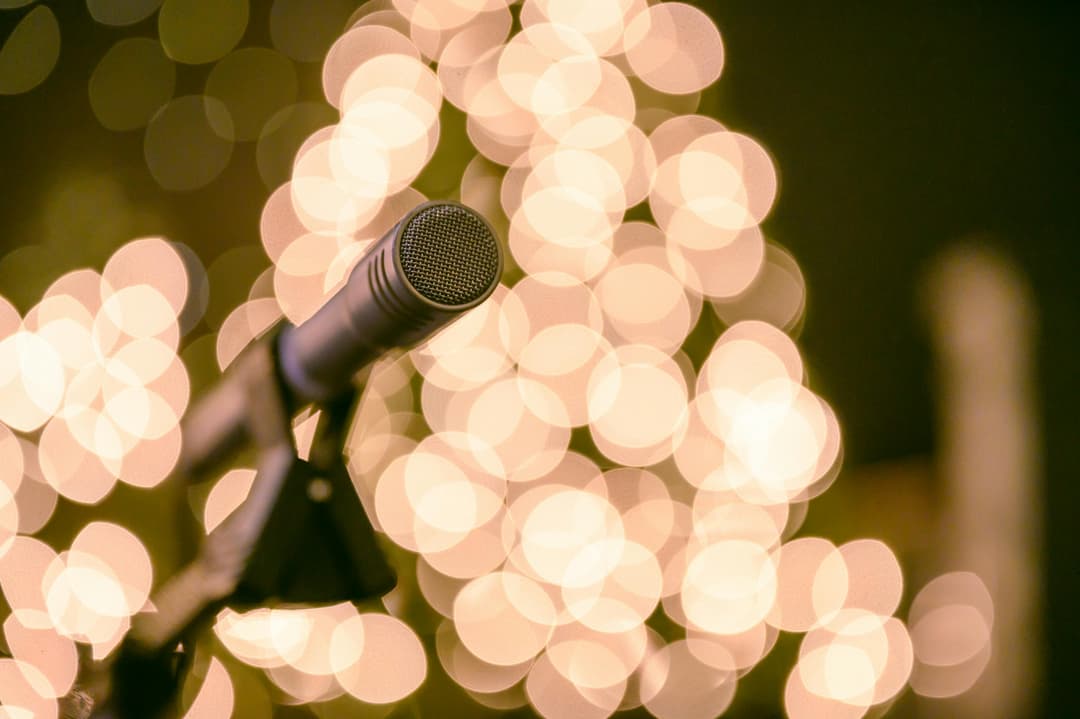 Golden Microphone: unde karaoke e religie locală