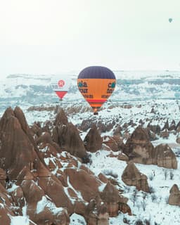 Explorând peisajele spectaculoase ale Munților Cernei