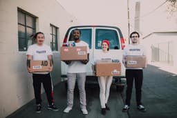 Voluntariat internațional: vezi lumea și ajută comunități