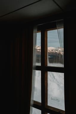 Cum am făcut yoga pe vârful Negoiu