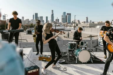 Street music: unde găsești concerte urbane live în Cluj