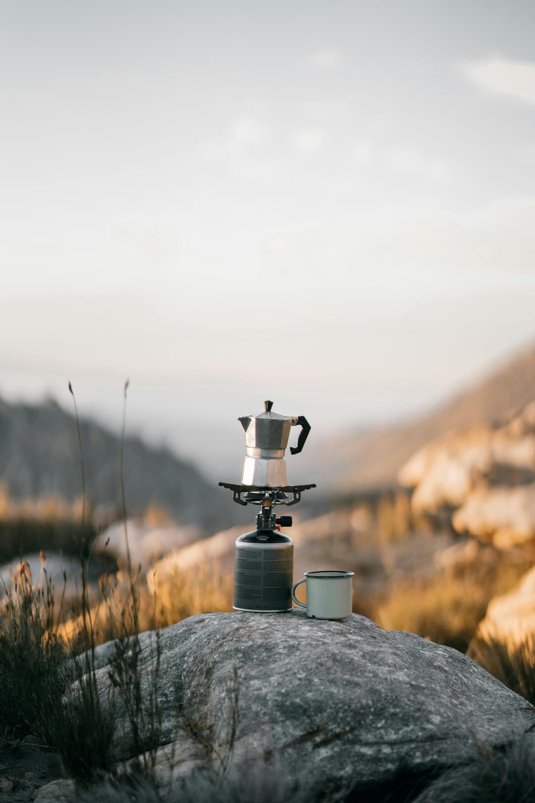Cafea la altitudine: cum să-ți pregătești licoarea magică pe vârf de munte