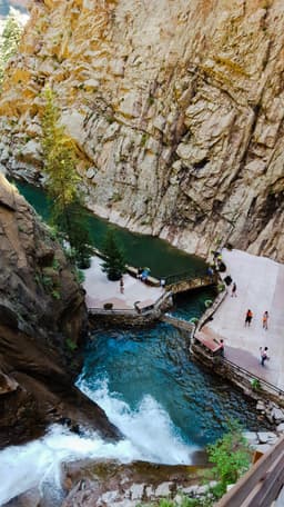 Canionul Șapte Scări – Ghid complet pentru o aventură de weekend
